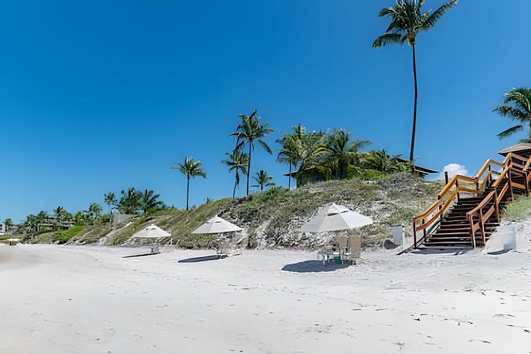 Flat Muro Alto Térreo Premium, Pé na Areia