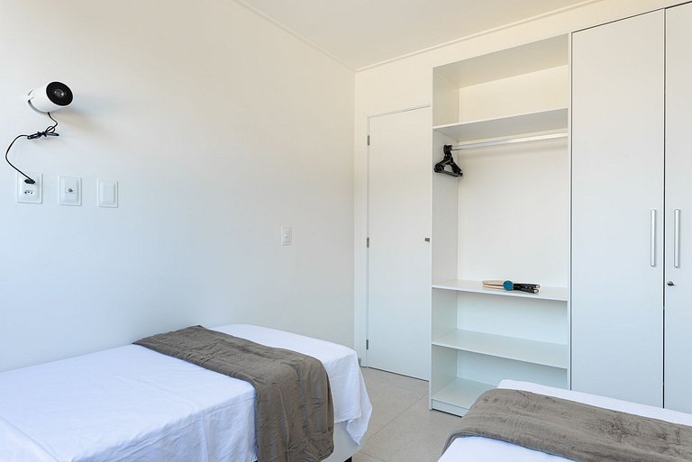 Flat Muro Alto Térreo Premium, Pé na Areia